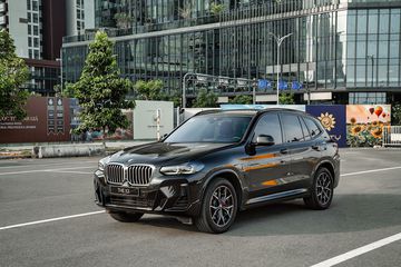 danhgiaxe-com-bmw-thaco-xventure-2024-viet-nam-7402277-070056 Nếu so sánh thuần về thông số, X3 có chút thua thiệt so với đối thủ chính GLC, dù cho cảm nhận thực tế về không gian giữa hai mẫu xe là tương đồng.