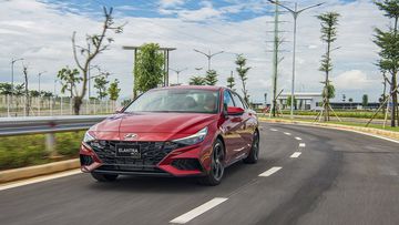 hyundai-elantra-2024-13-143556 Hyundai Elantra 2024 bản N-Line có thể tăng tốc nhanh chóng từ 0 - 100km/h chỉ trong khoảng 7,7 giây