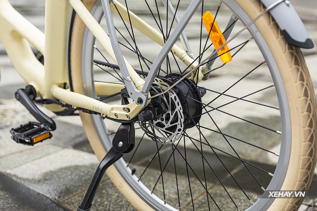 xehay-ado20a28-12102023-11