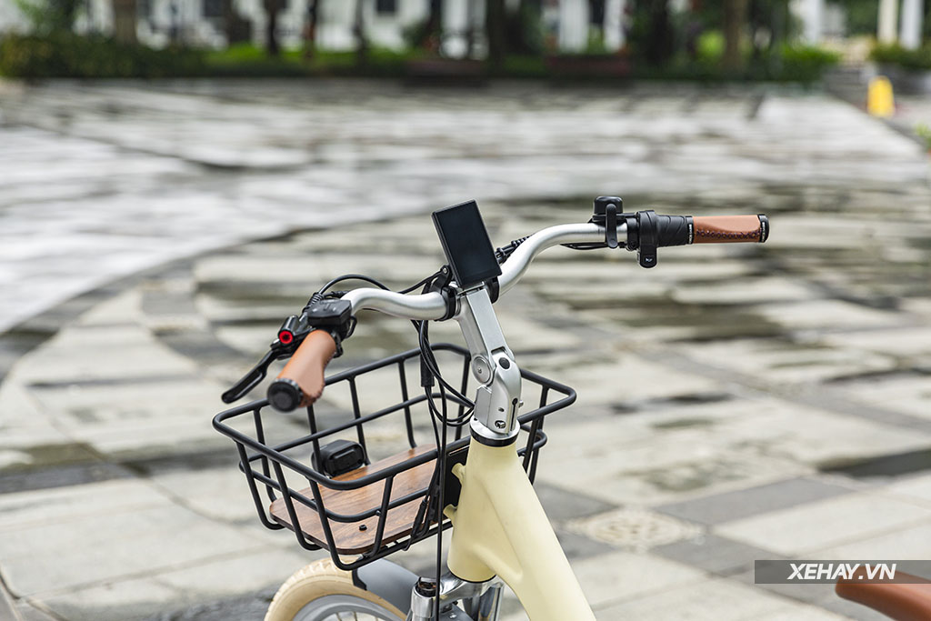 xehay-ado20a28-12102023-13