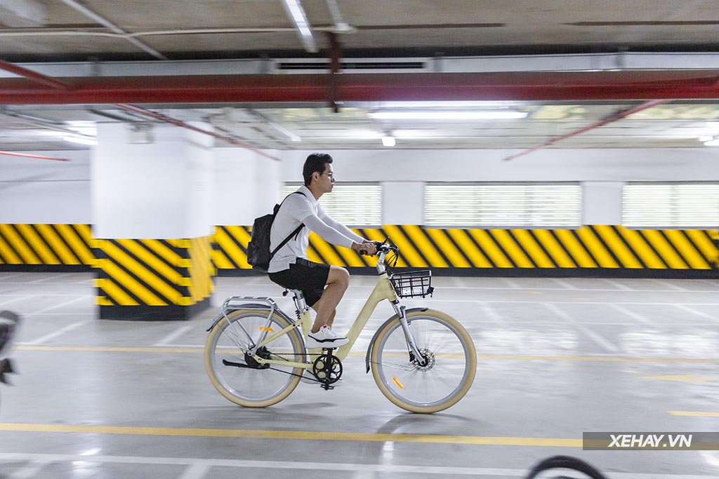 xehay-ado20a28-12102023-16