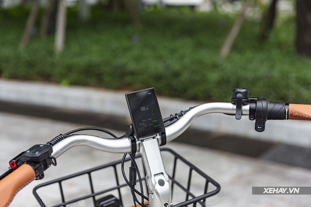 xehay-ado20a28-12102023-5