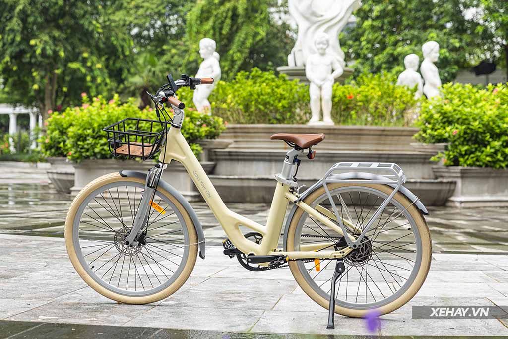 xehay-ado20a28-12102023-8