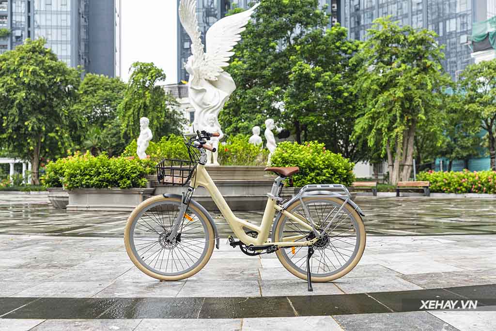 xehay-ado20a28-12102023-9