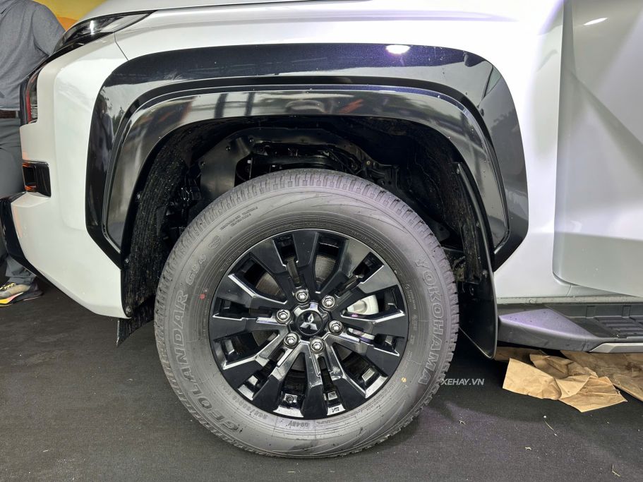 xehay_triton20ra20mat202_110924_1