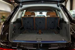 audi-q7-2024-69-131132 Khoang để đồ Audi Q7 2025 khi gập hàng ghế thứ ba