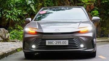 danhgiaxe-com-toyota-camry-2025-03013-172741