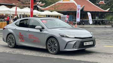 ffaebb681df7aca9f5e6-172719 Ngôn ngữ thiết kế Toyota Camry 2025 đã có những thay đổi rõ rệt trên thế hệ 9 hoàn toàn mới