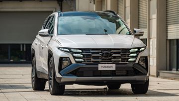 hyunda-tucson-2025-6-061848 Hyundai Tucson 2025 hầm hố hơn hẳn phiên bản tiền nhiệm nhờ lưới tản nhiệt góc cạnh hơn