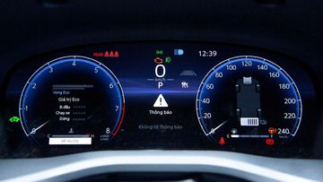 toyota-camry-2025-34-161353 Đồng hồ lái Toyota Camry 2025 đã chuyển qua màn hình kỹ thuật số trực quan, cung cấp thông tin đa dạng hơn
