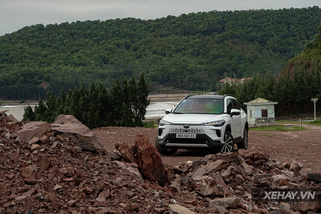 xehay-toyota-corolla-cross-23102024-5