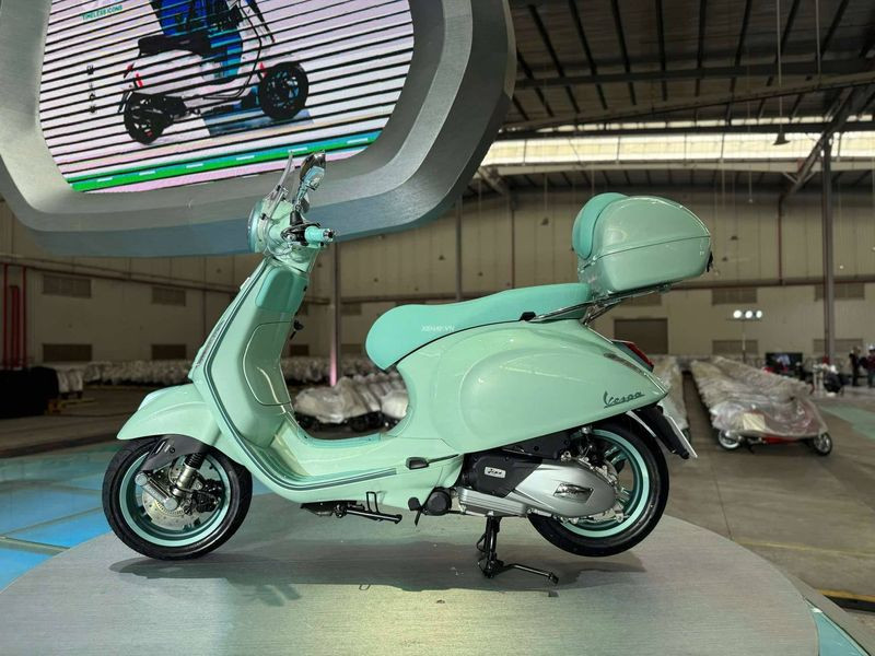 xehay-vespa-150525-3