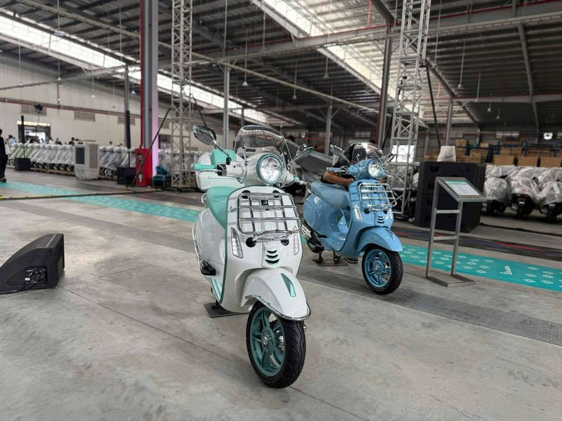 xehay-vespa-150525-4