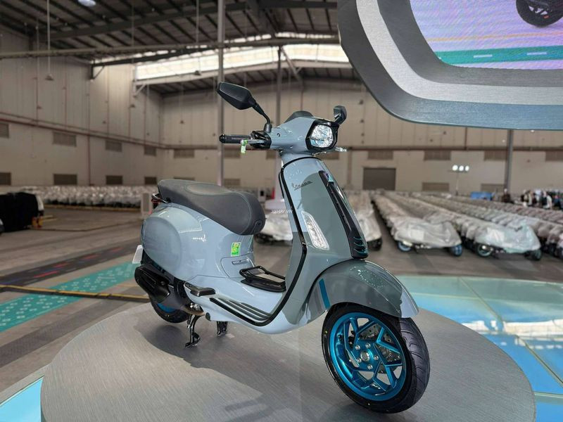 xehay-vespa-150525-7