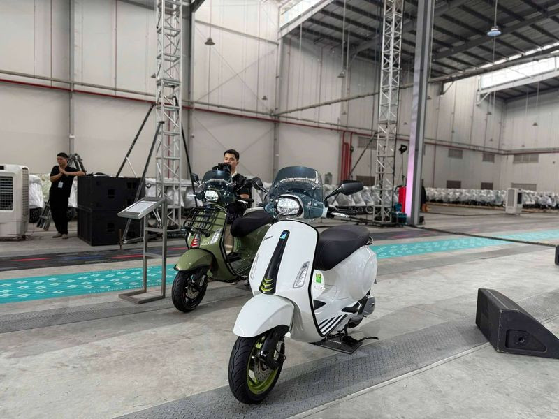 xehay-vespa-150525-9