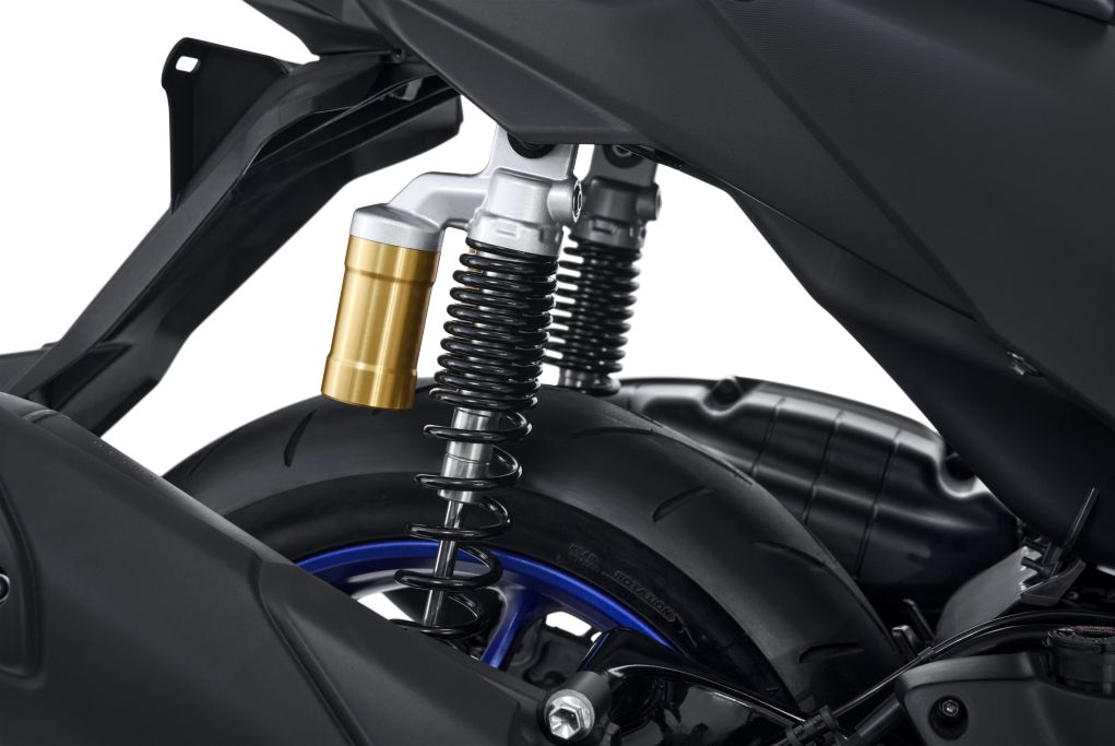 xehay_nxv20155_270625_5