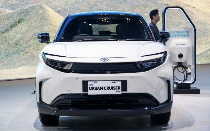 xehay_toyota20urban20cruiser20ev_240725_