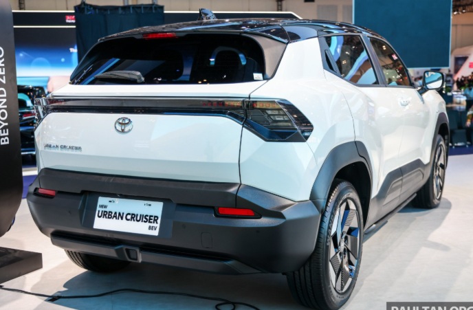 xehay_toyota20urban20cruiser20ev_240725_3