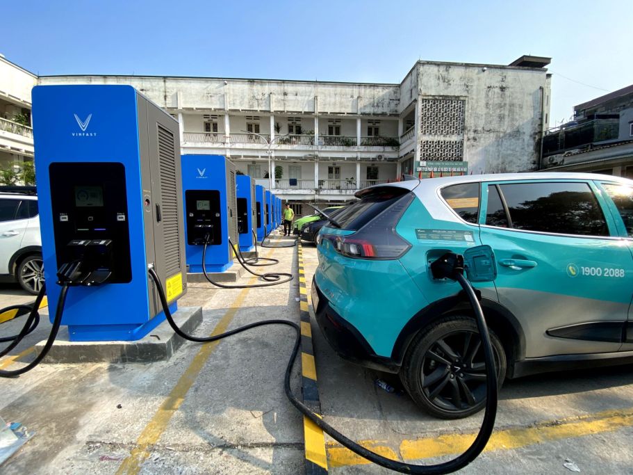 xehay_vf201007_100725_7