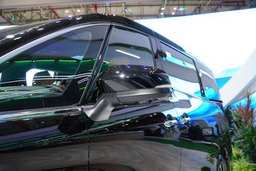 dsc06745-151522 Gương chiếu hậu Toyota Alphard 2025 thiết kế mới giúp giảm tiếng ồn gió và trang bị đầy đủ tính năng