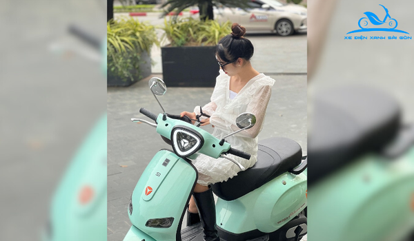 Xe máy điện Vespa Odora Pro Yadea