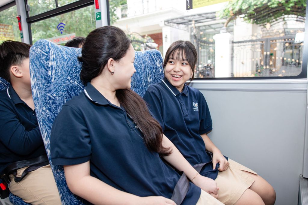 xehay_vin20school_121125_1