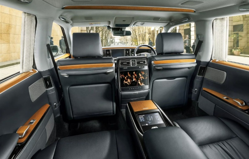 xehay_century202026_031225_4