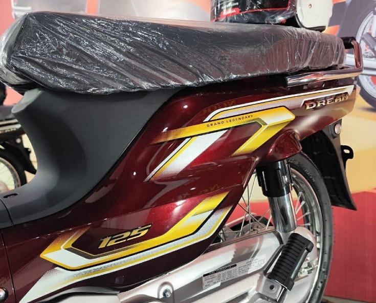 xehay_honda20dream_061225_5