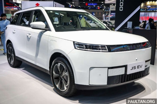 xehay_j520ev_051225_2