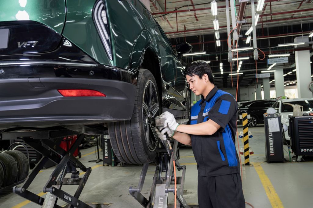 xehay_vf202811_271125_1