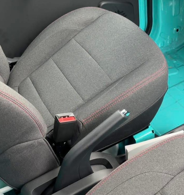 xehay_vf20ec20van_061225_3