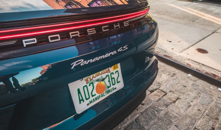 xehay_porsche20hev_010126_4