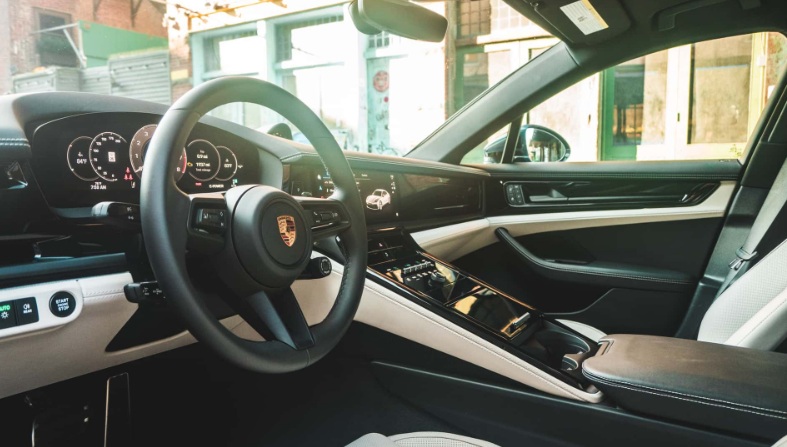 xehay_porsche20hev_010126_5