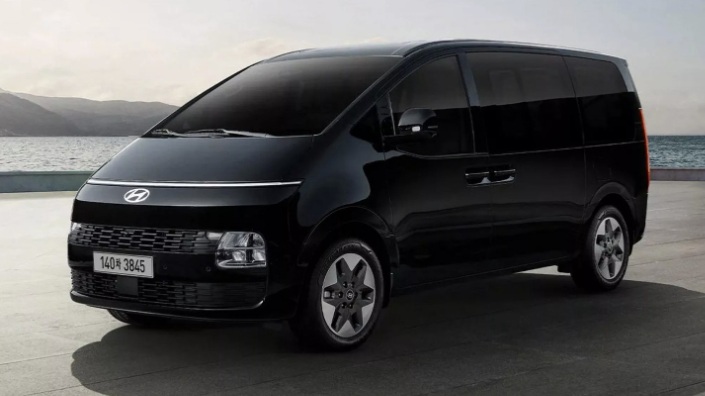 xehay_staria20ev_251225_1