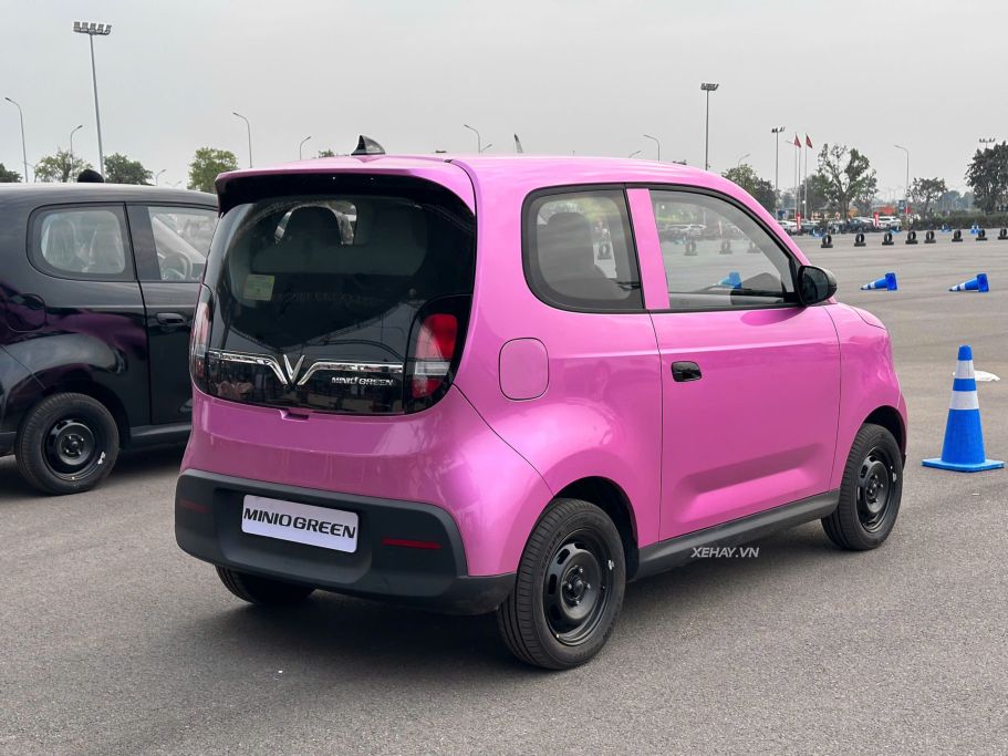 xehay_vf20minio20trien20lam_271225_1