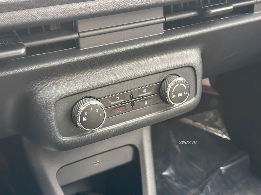 xehay_vf20minio20trien20lam_271225_12