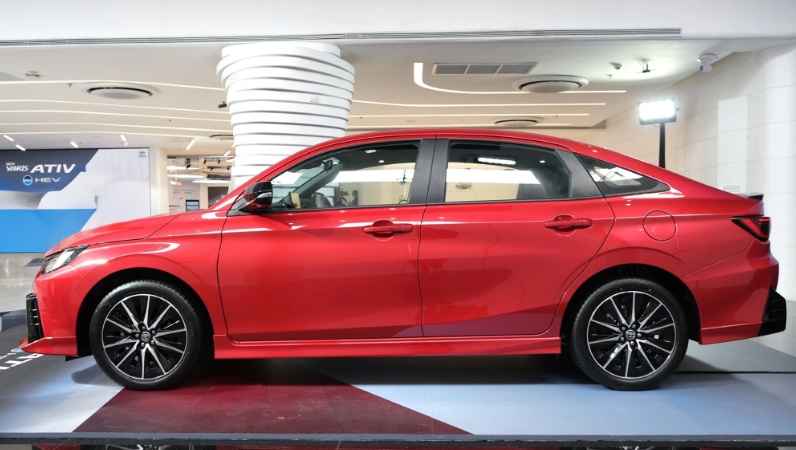 xehay_vios20hev20gia_080126_9