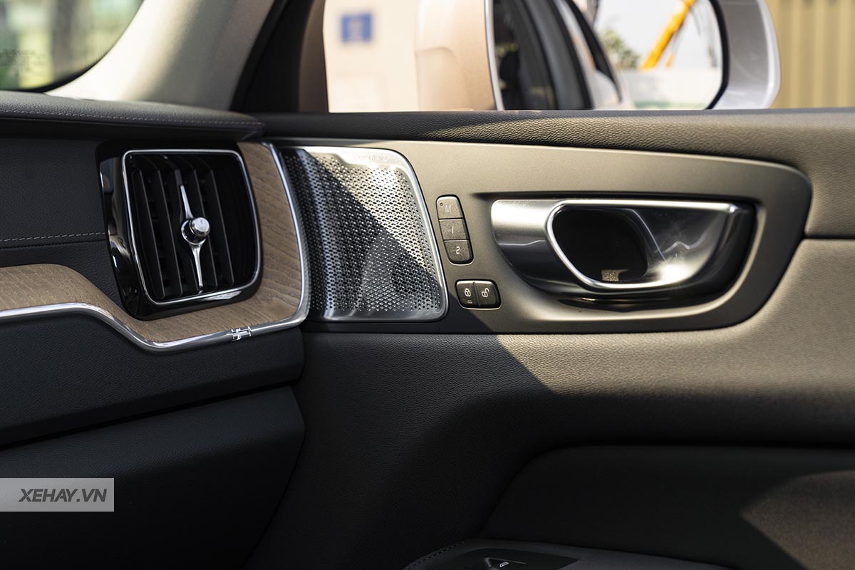 xehay-volvo-xc60-11022026-11