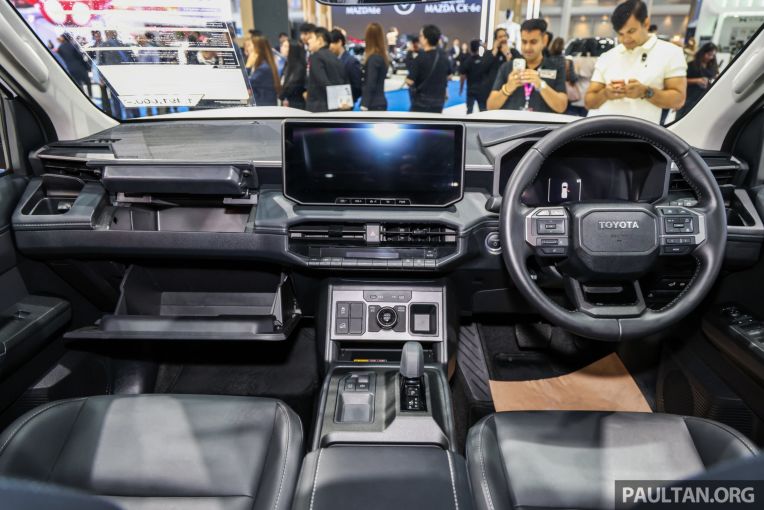 xehay_20hilux20ev20trien20lam_240326_2