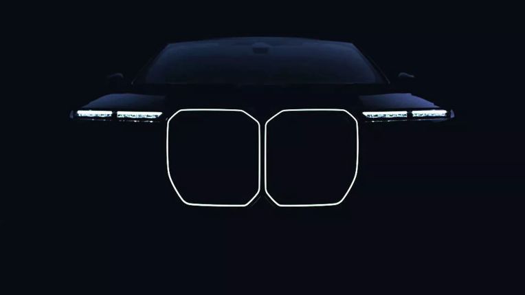 xehay_bmw202026_190326_6