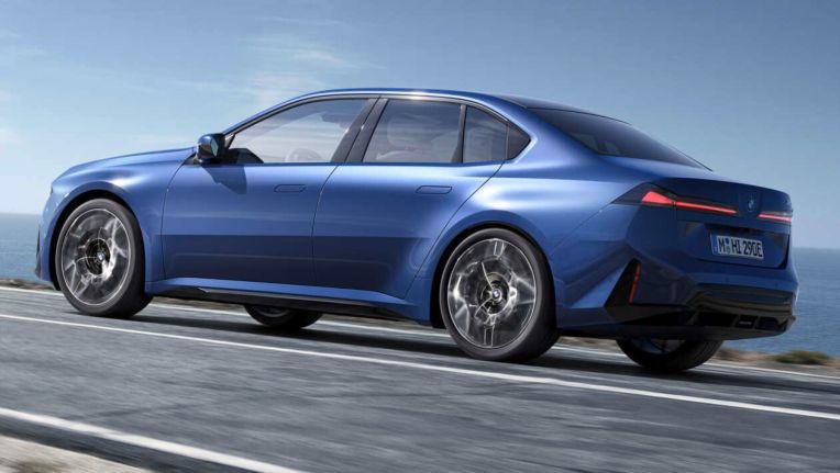 xehay_bmw20i3202026_190326_1