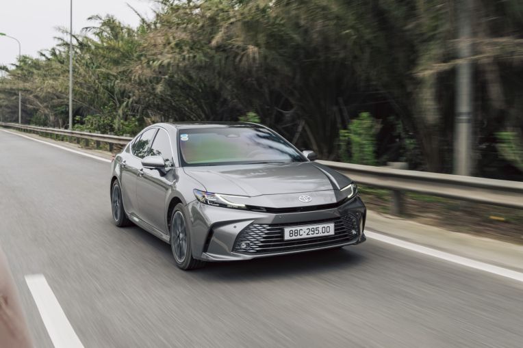 xehay_mazda206e20tl20vn_140326_1