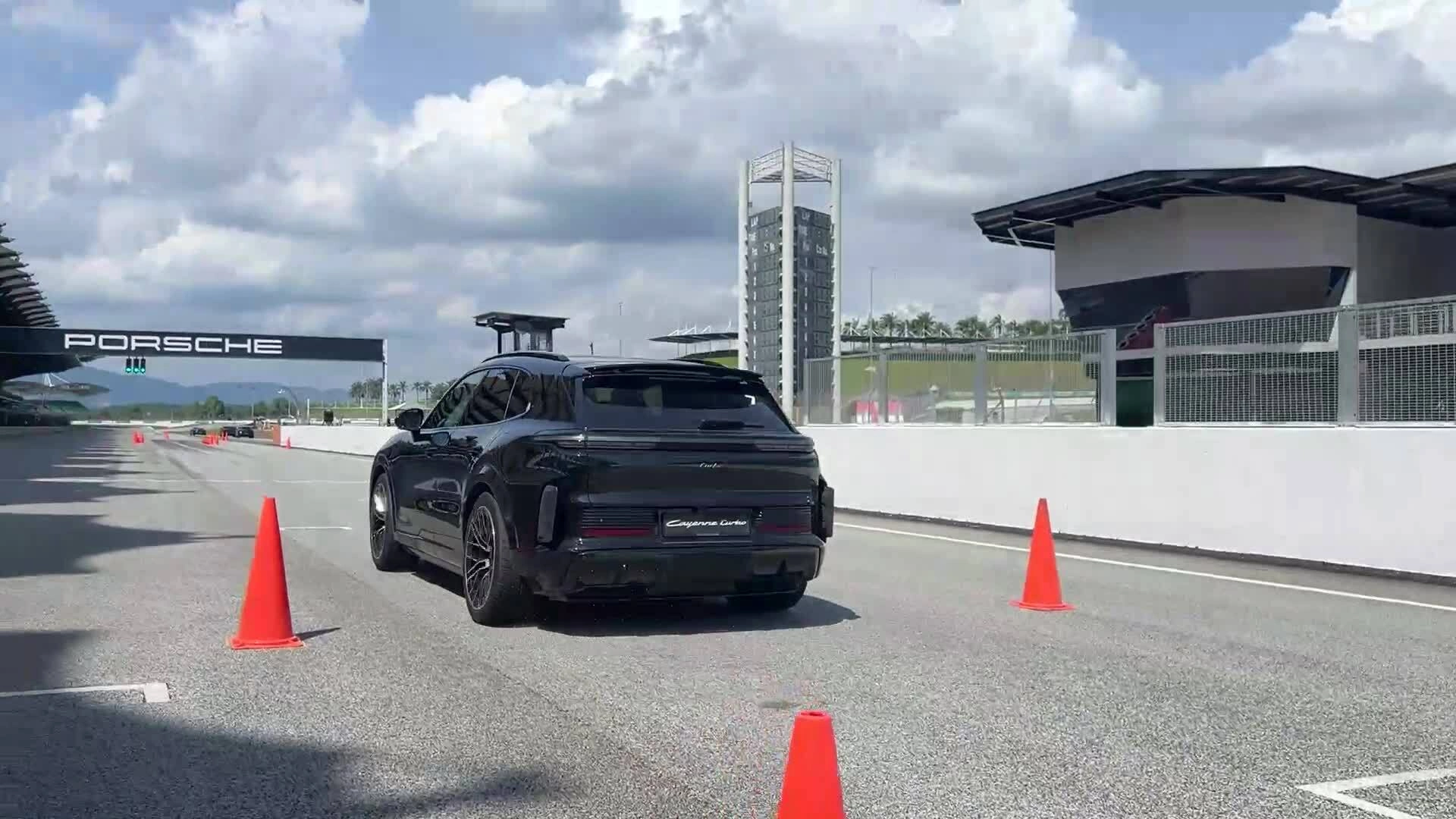 Porsche Cayenne EV launch control
