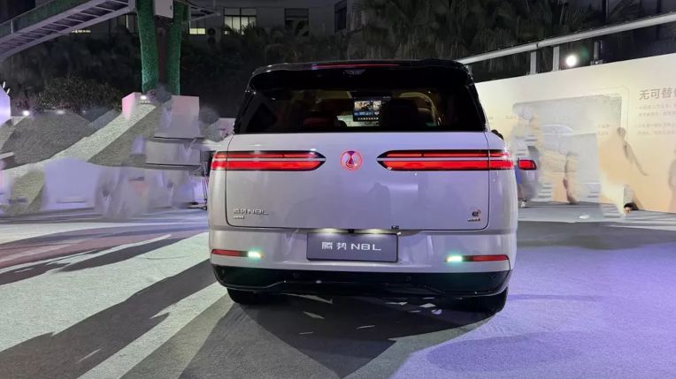 xehay_byd20denza20n8l_250626_4