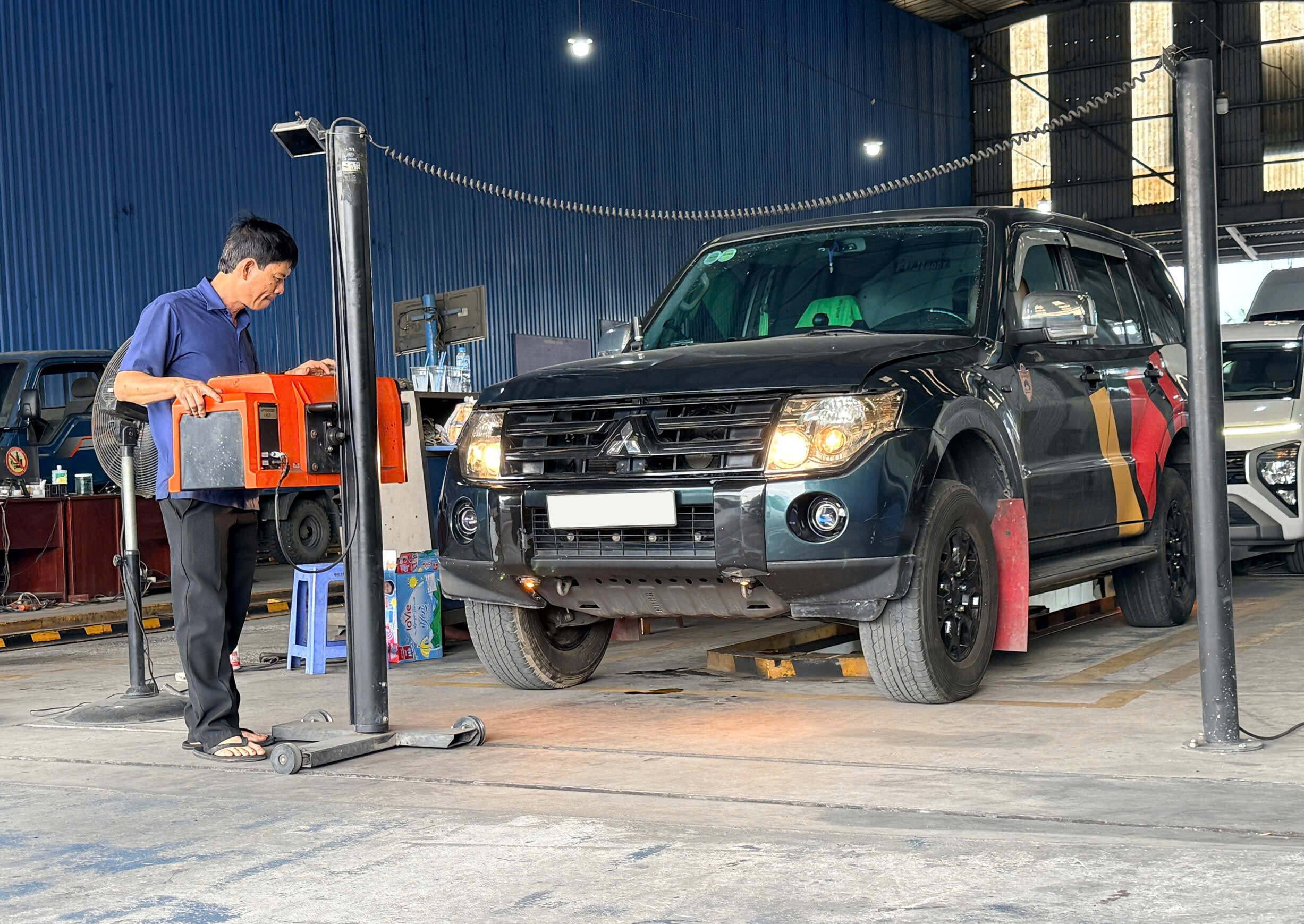 7-1783098356-764-width2454height1739 Thủ tục đăng kiểm cũng được thay đổi để tạo ra thuận lợi cho người dân.
