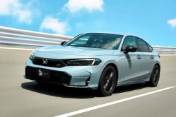 av-1777913531-729-width740height495 Honda Civic e:HEV RS có hệ thống giả lập chuyển số S+ Shift mới