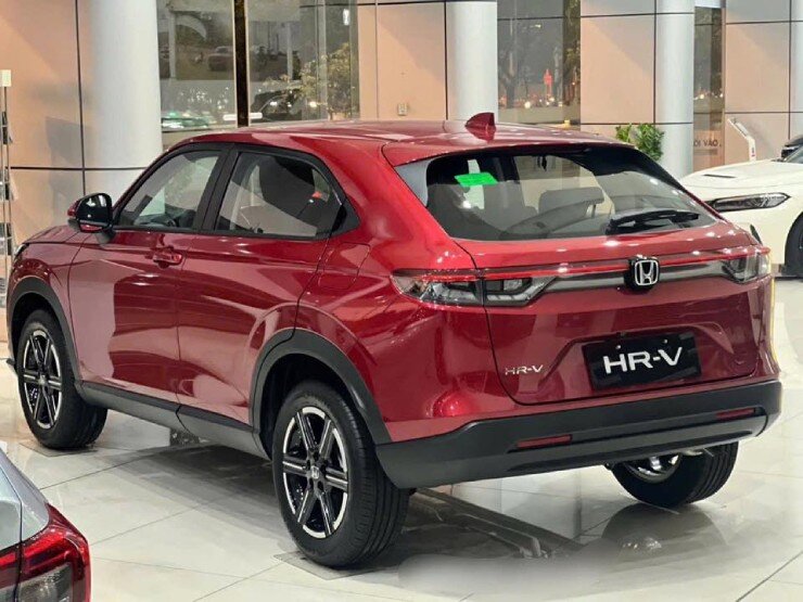 co-tien-len-suv-hang-b-chieu-thuc-hr-v3-1784525941-708-width740height555 Cố tiền lên SUV hạng B+: Chiêu thức "bẫy tài chính" gia đình trẻ - 7