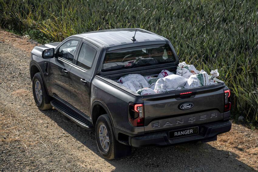 Ford Ranger mới là toàn bộ các phiên bản đều được trang bị hộp số tự động 10 cấp.