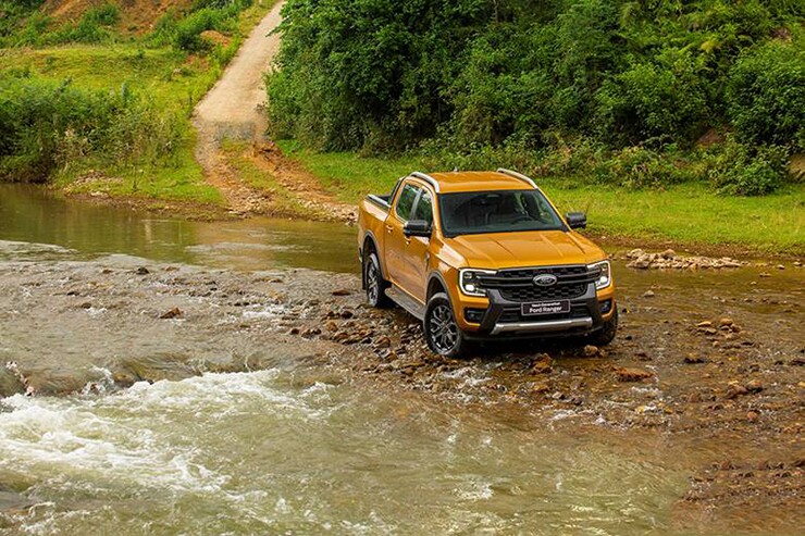 gia-xe-ford-ranger-lan-banh-kem-uu-dai-thang-7-2026-26-1785162802-118-width740height493 Giá xe Ford Ranger lăn bánh kèm ưu đãi tháng 7/2026 - 1