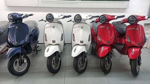 halim_vespa-showroom_b937ab178f0b437798f8bc8106265b57_grande HALIMVespa-showroom